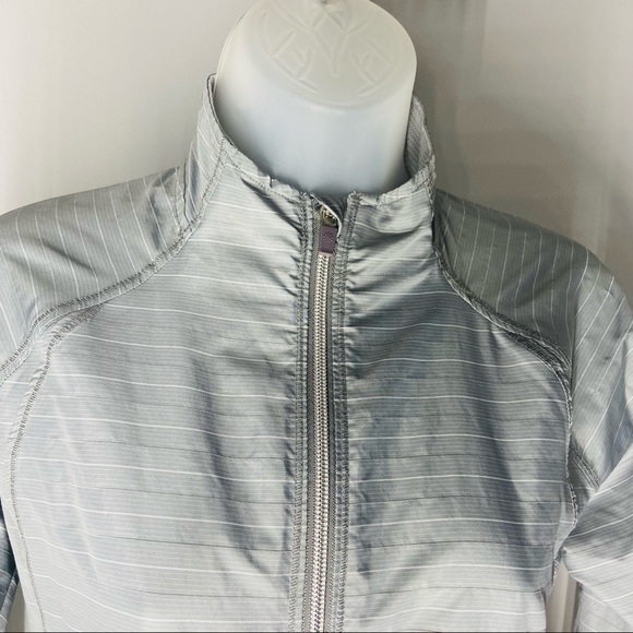 Athleta Women's Jacket Running Windbreaker Full Zip Elastic Cuff Gray Size XXS - Picture 4 of 9